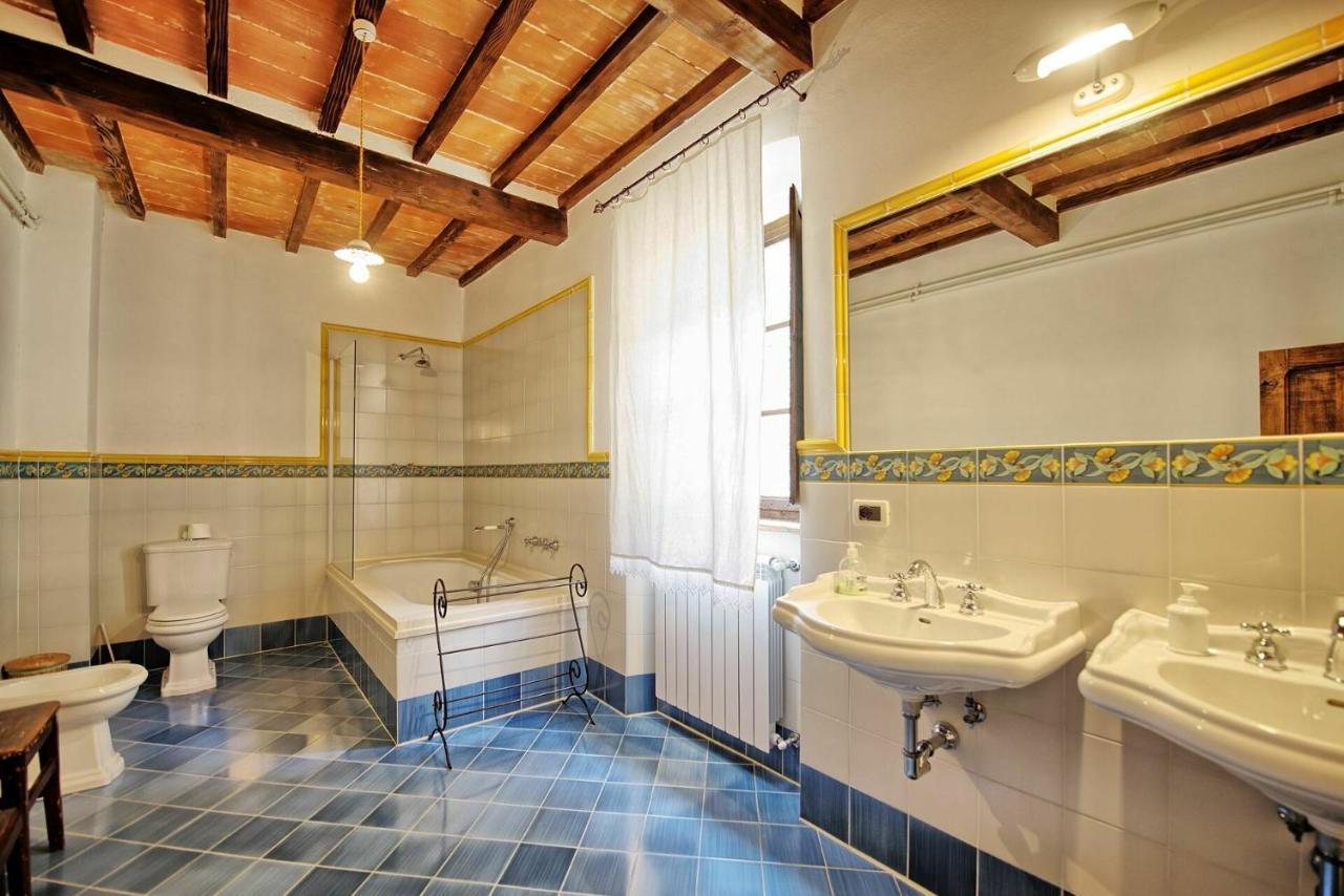 Villa Capolona By Posarellivillas Calbenzano Buitenkant foto